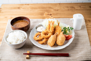 japanese deep fied seafood with rice and miso soup
