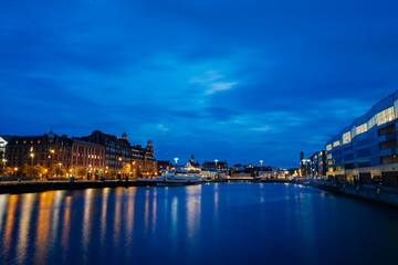 Fototapeta na wymiar Malmo cityscape at night.