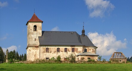 Fototapeta na wymiar derelict church on the Czech-Polish border in Central Europe