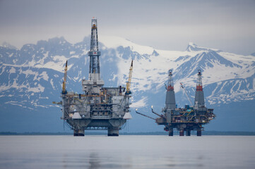 Offshore Oil Rigs, Cook Inlet, Alaska - obrazy, fototapety, plakaty
