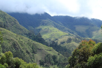 Fototapeta premium Cielo y montañas