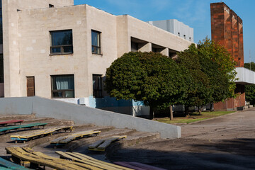 building and tree