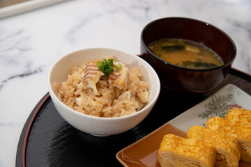 和食　鯛ご飯