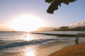 Sunset at Waikiki bay, Honolulu, Oahu, Hawaii