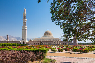 Fototapeta premium オマーン マスカットのスルタン・カブース・グランド・モスク 
