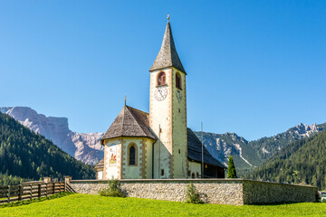 Fototapeta na wymiar View at the Church of San Vito in San Vito village - South Tyrol,Italy