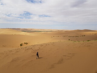 Fototapeta na wymiar people on the desert