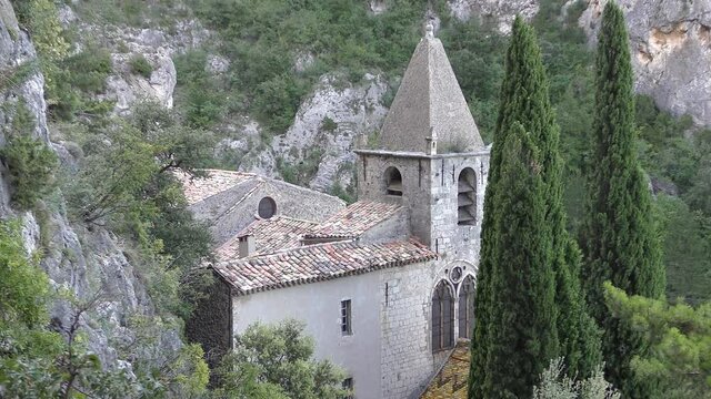 Notre Dame de Beauvoir, Moustiers Sainte Marie Medieval Village View in Provence, Verdon in France