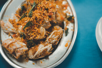 Stir-fried garlic mantis shrimp.
