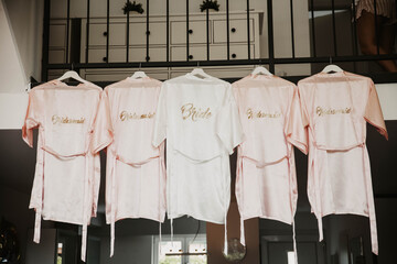 morning gown of the bride and bridesmaids
