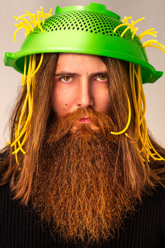 Pastafarianesimo barba lunga 