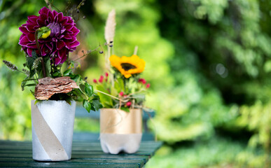 Betonvase Herbst Herbstblumen Strohblumen Kornblumen Basteln Hacks Beton
Deko Weihnachten Betonvasen-Basteln Formen Goldfarbe 
Beton Blumen Garten Blumenvase DIY 
Basteln mit Beton Vasen aus Beton 