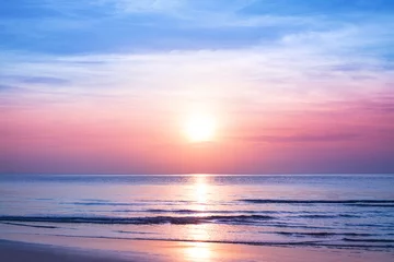 Gardinen Beautiful morning sunrise, blue sea, pink sky, white clouds, yellow sun glow, golden reflection on water, peaceful landscape, quiet sunset on ocean beach, dawn seascape, Thailand, Koh Samui island © Vera Shestak