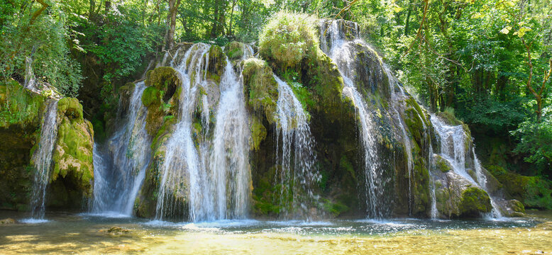  France, jura, cascades des tufs