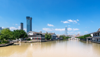 Obraz premium Ancient Architecture and Modern Urban Architecture Landscape in Nantang Street, Wenzhou