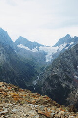 Fototapeta na wymiar view of the top of the mountain where the snow lies.