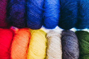 Pelote de laine colorée - Matériel de tricot - Arrière plan matière laine colorée