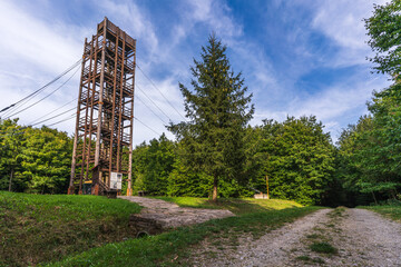 Lookout wooden tower in Polana © Zoltan