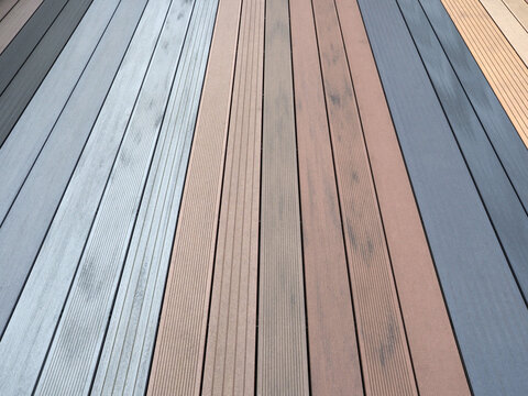 Verschiedene Terrassendielen