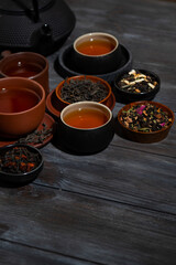 Obraz na płótnie Canvas tea tasting different varieties, vertical