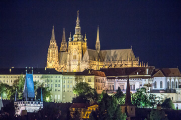 Fototapeta na wymiar Prague castle by night spectacular lights
