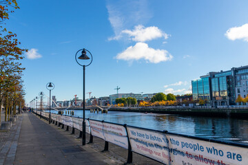 Fototapeta na wymiar Walk path over Liffey river, Dublin