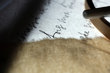 Broderie manuscrite sur tissu