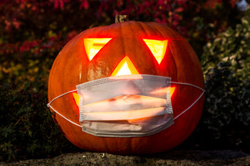 Happy Helloween Corona