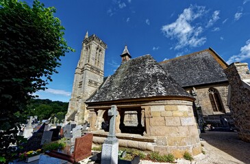 Fototapeta na wymiar Enclos Paroissial de Saint-Jean-Du-Doig, Finistère, Bretagne, France 