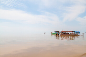 Fototapeta premium Ton Le Sap lake in Cambodia, the largest body of fresh water in Southeast asia