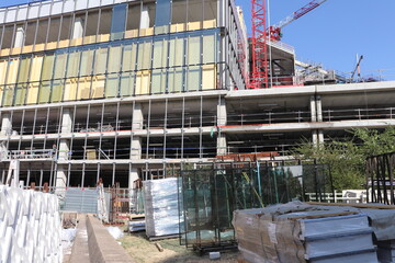 Naklejka premium Immeuble de bureaux en construction dans le quartier d'affaires de La Part Dieu, ville de Lyon, département du Rhône, France