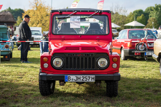 PAAREN IM GLIEN, GERMANY - OCTOBER 03, 2020: Off-road mini SUV Suzuki Jimny (LJ80), 1980. Die Oldtimer Show 2020.