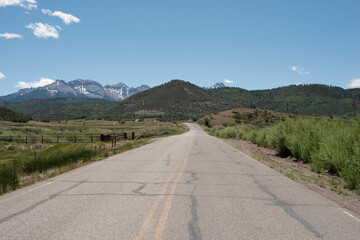 road to the mountains