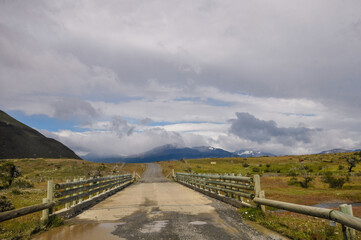 Fototapeta na wymiar Parque nacional Torres del Paine road, Chile