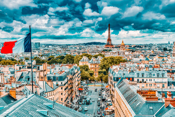 Naklejka premium Beautiful panoramic view of Paris from the roof of the Pantheon. View of the Eiffel Tower and flag of France.