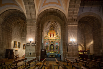Fototapeta na wymiar iglesia medieval de San Pablo En Valladolid España Europa