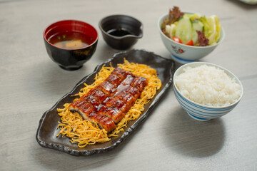 grilled unagi set meal eat with soup and vegetable salad