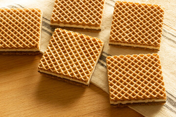 Crispy wafers with chocolate and hazelnut cream