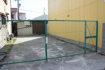 Fototapeta premium 住宅街の空き地