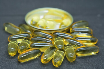 Gelatin-coated fish oil capsules .