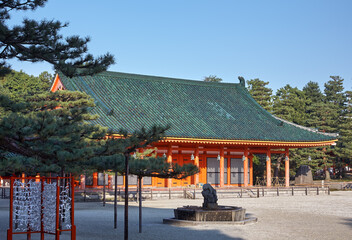 Obraz premium Gaku-den Hall of Heian-jingu Shrine. Kyoto. Japan