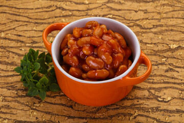 Baked kidney with tomato sauce
