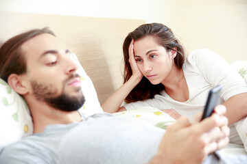 Adicción al móvil en pareja