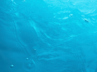 ブルートーンの水面