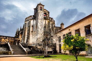 Obraz premium Main Body Of The Castle Showing The Sixteen Sided Main Section. Templar Castle/Convent Of Christ, Tomar, Portugal.