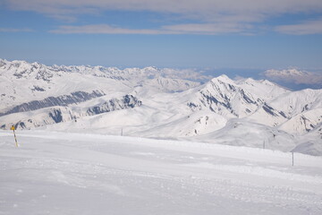 Fototapeta na wymiar ski schi piste