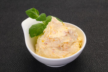 Curd with dry apricot