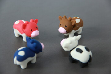 Troupeau de vaches en jouet