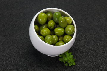 Green Campo Real olives in the bowl