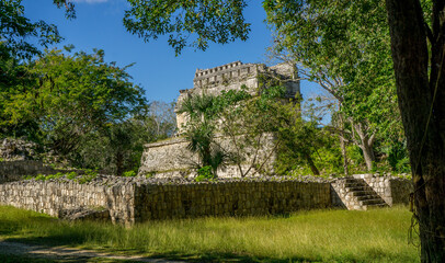 Fototapeta na wymiar Chichen Itza in Yucatan, Mexico